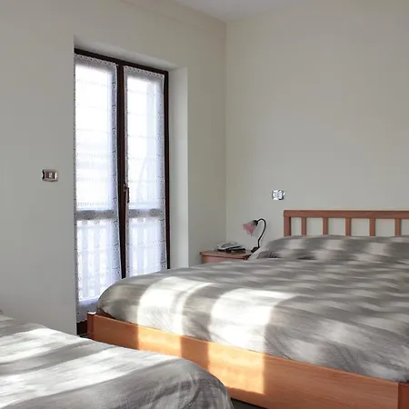 Hotel Cenzo *